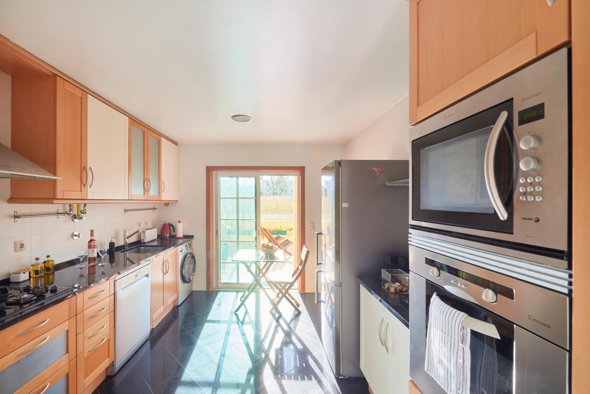Sunny Apartament At Carcavelos Beach, By Timecooler Exterior foto