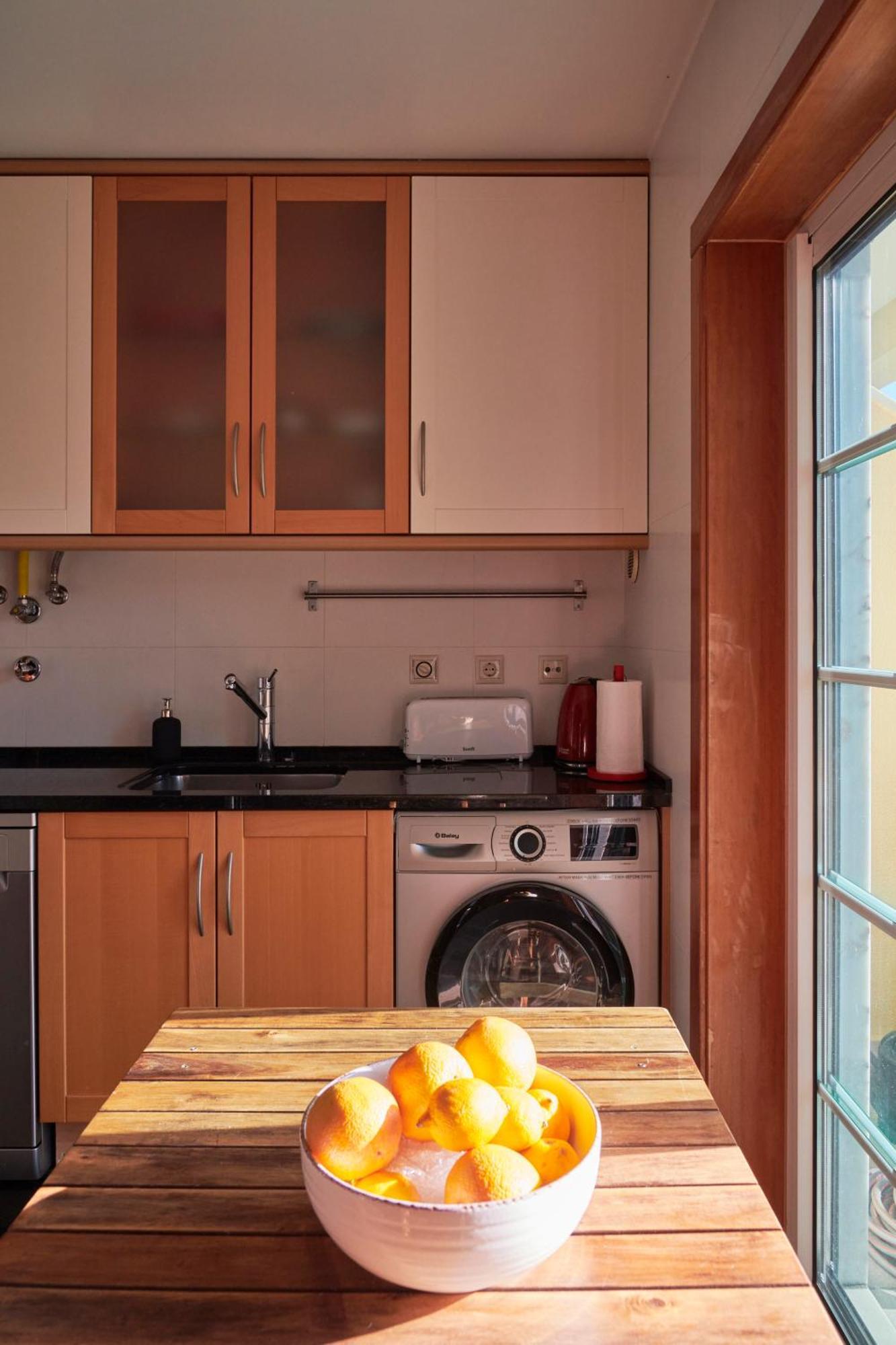 Sunny Apartament At Carcavelos Beach, By Timecooler Exterior foto