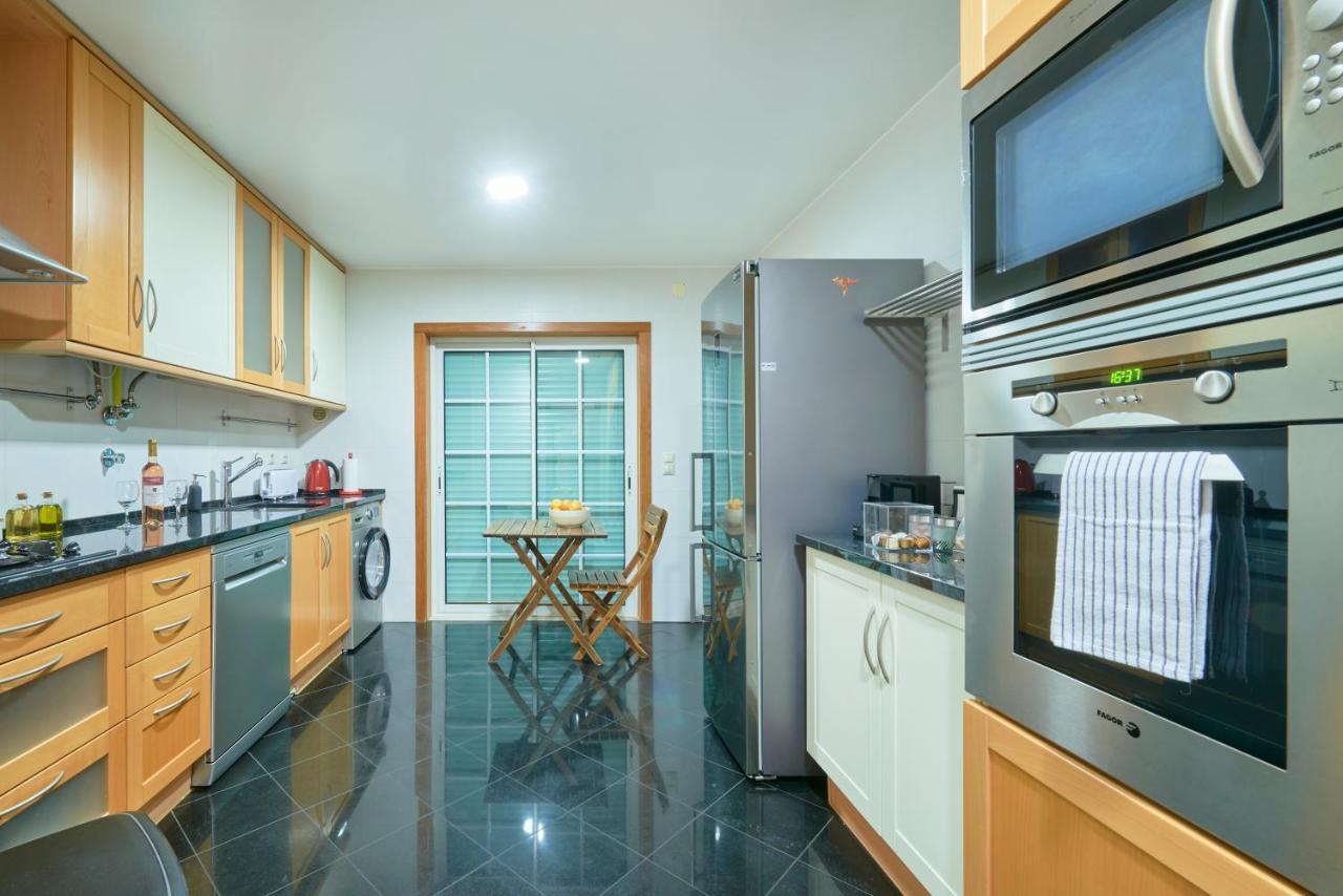 Sunny Apartament At Carcavelos Beach, By Timecooler Exterior foto
